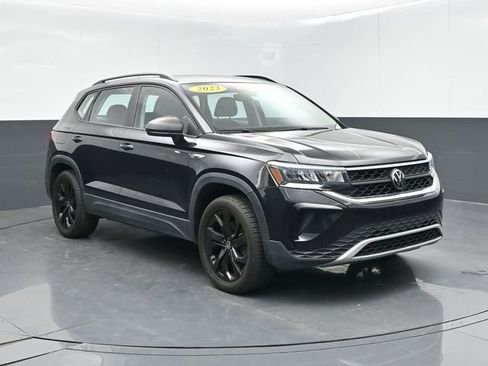 Used 2023 Volkswagen Taos S w/ Driver Assistance Package AWD/4WD image 2