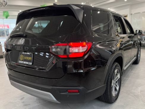 Used 2024 Honda Pilot EX-L image 8