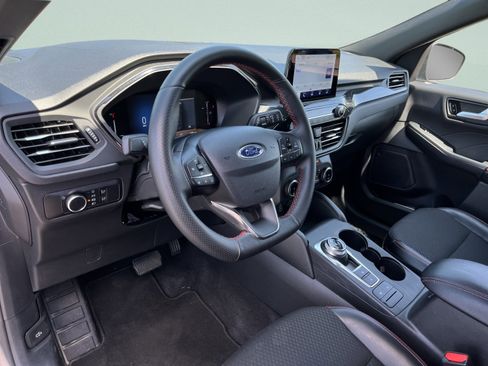 Used 2025 Ford Escape ST-Line AWD/4WD image 18