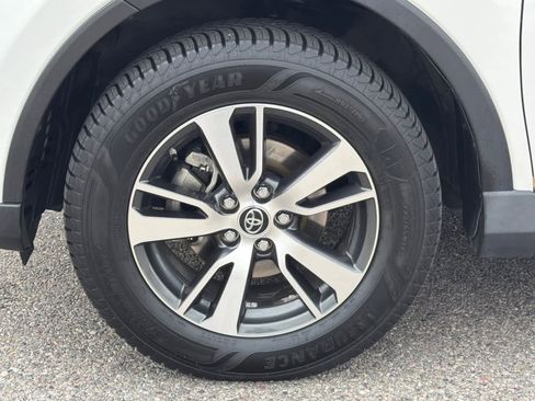 Used 2018 Toyota RAV4 XLE image 26