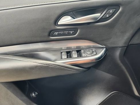Used 2025 Cadillac XT4 Premium Luxury FWD image 24