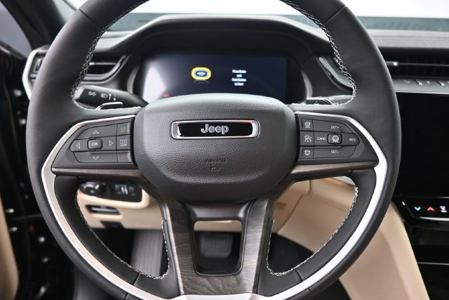 New 2027 Jeep Grand Cherokee Limited AWD/4WD image 10