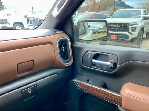 Used 2022 Chevrolet Silverado 1500 High Country w/ Technology Package image 42