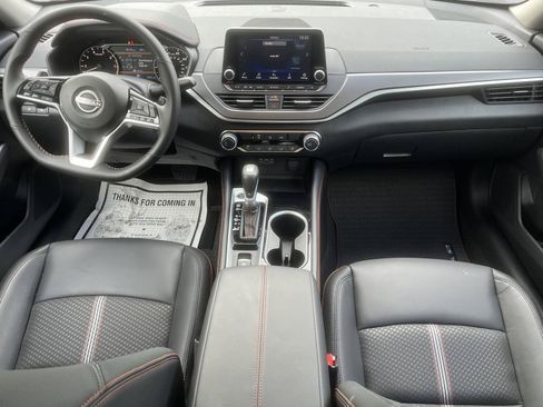 Certified 2025 Nissan Altima 2.5 SR AWD/4WD image 16