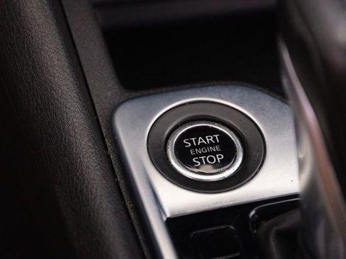 Used 2025 Nissan Sentra SR w/ Midnight Edition FWD image 14