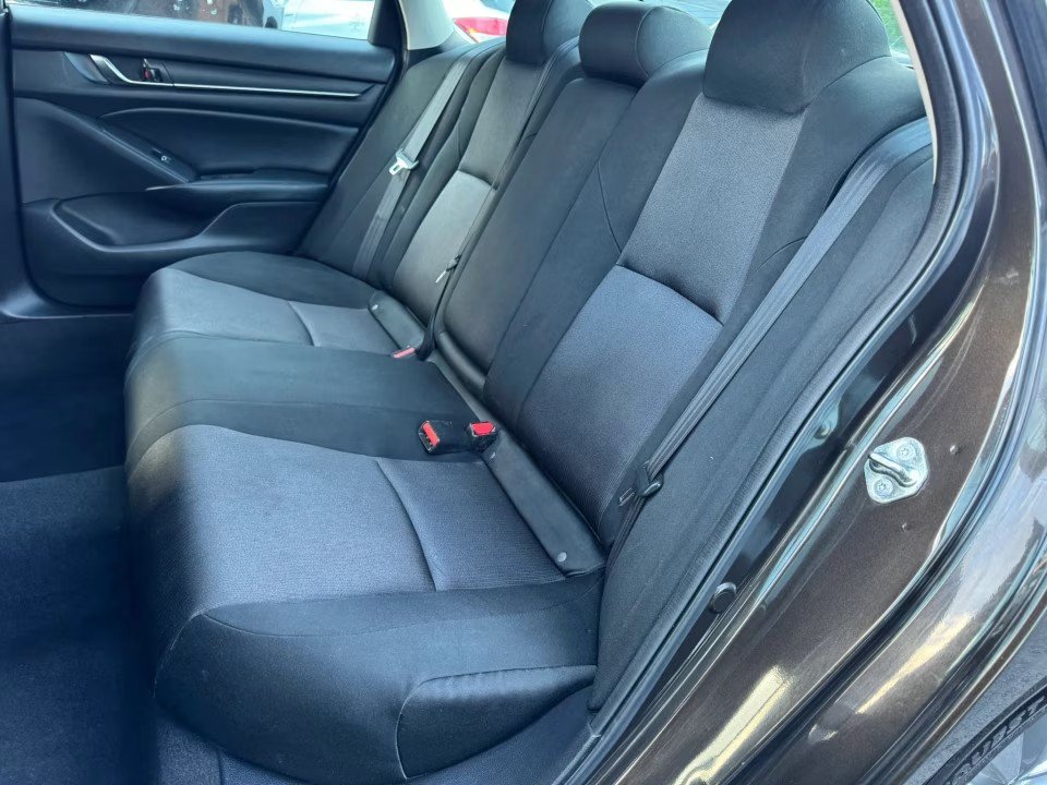 Used 2018 Honda Accord LX image 13