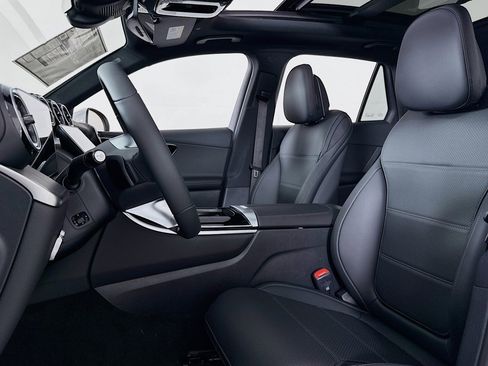 New 2026 Mercedes-Benz GLC 300 image 16