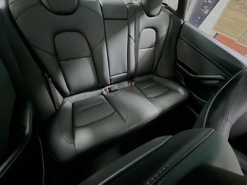 Used 2023 Tesla Model 3 Standard Range image 30