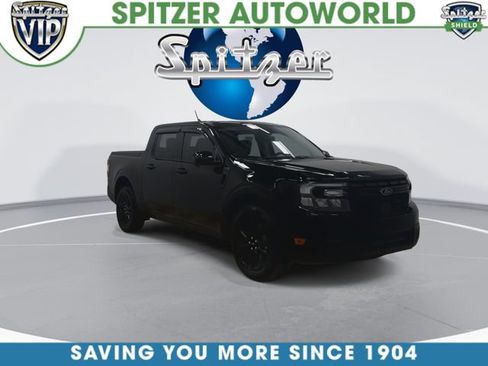 Used 2024 Ford Maverick Lariat w/ Black Appearance Package FWD image 2