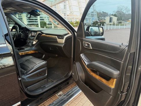 Used 2017 GMC Yukon Denali w/ Open Road Package RWD image 12
