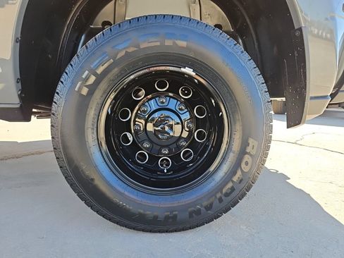 New 2026 RAM 3500 Laramie AWD/4WD image 8