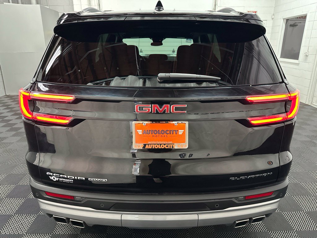 Used 2025 GMC Acadia Elevation AWD/4WD image 8