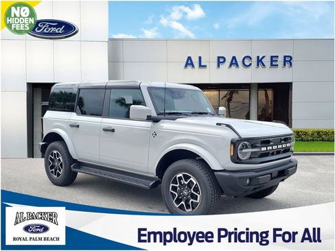 New 2026 Ford Bronco Outer Banks AWD/4WD image 1