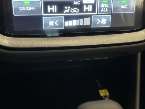 New 2025 Subaru Crosstrek 2.5i Limited w/ Popular Package #4A image 17