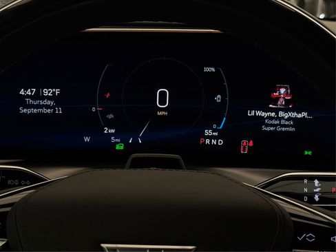 New 2026 Cadillac Vistiq Premium Luxury image 18