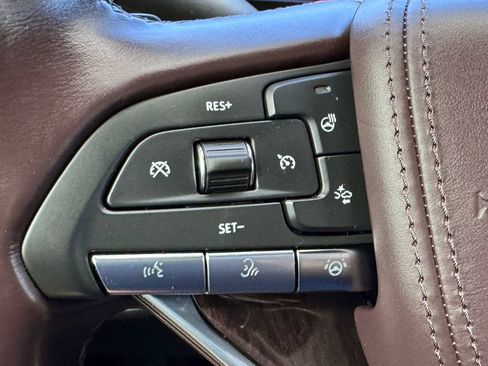 Used 2022 Cadillac Escalade Sport Platinum AWD/4WD image 28