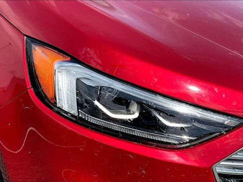 Used 2022 Ford Edge Titanium w/ Equipment Group 301A AWD/4WD image 27