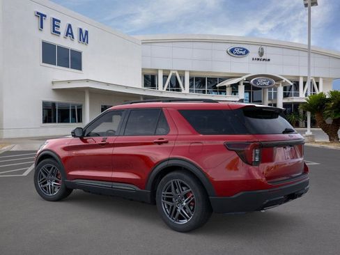 New 2026 Ford Explorer ST-Line w/ ST-Line Street Pack image 4