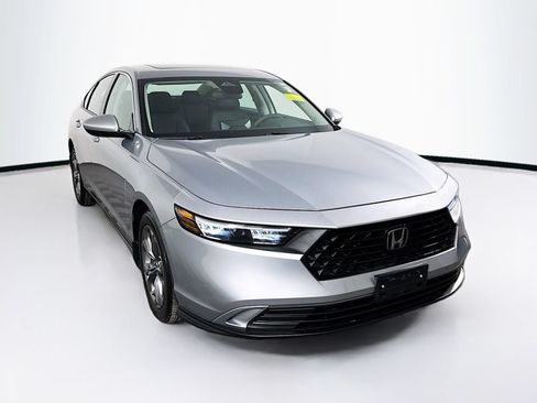 Used 2023 Honda Accord EX image 11