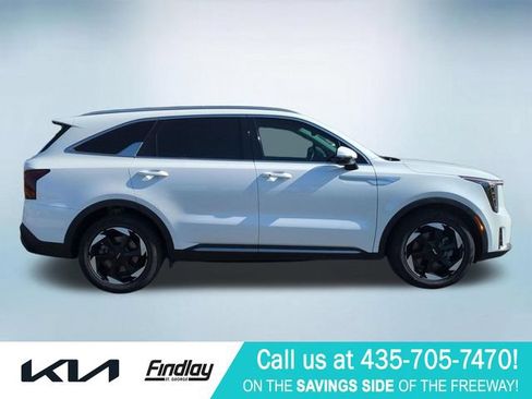 Used 2025 Kia Sorento EX AWD/4WD image 8