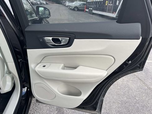 Used 2025 Volvo XC60 T8 Plus w/ Protection Package Premier image 20