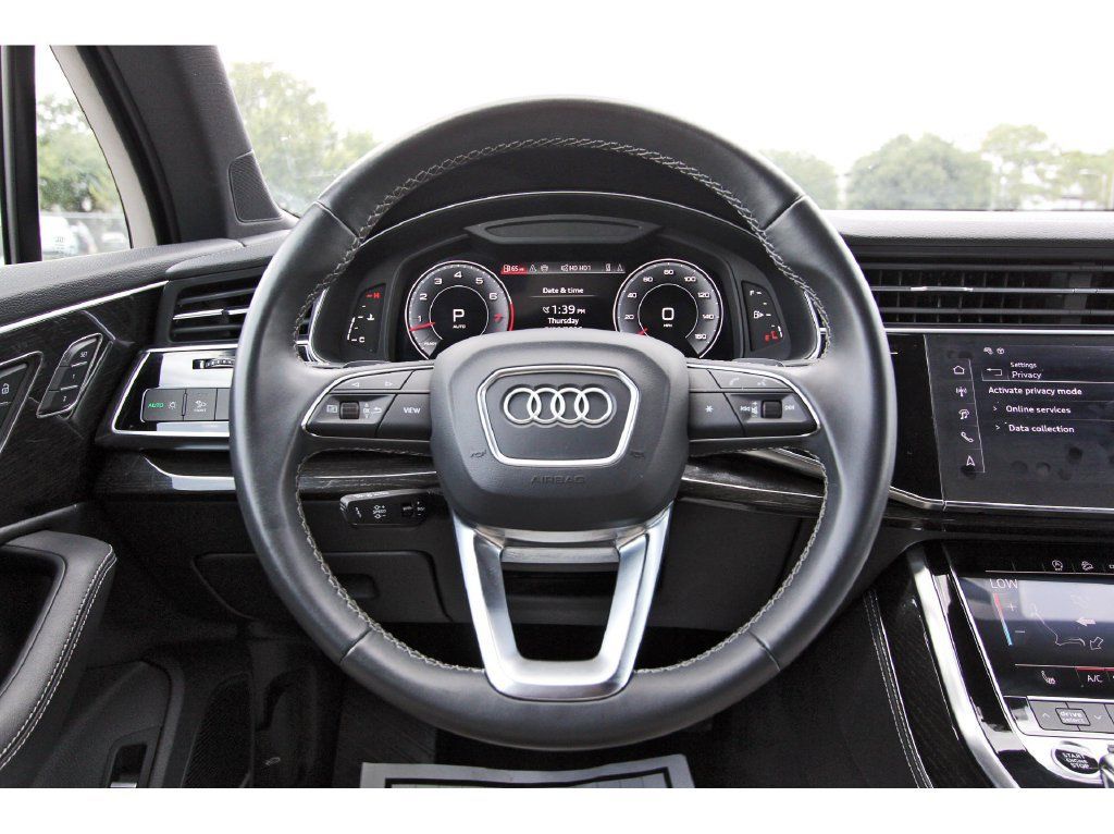 Used 2025 Audi Q7 3.0T Premium Plus AWD/4WD image 16