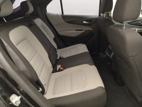 Used 2022 Chevrolet Equinox LS AWD/4WD image 19