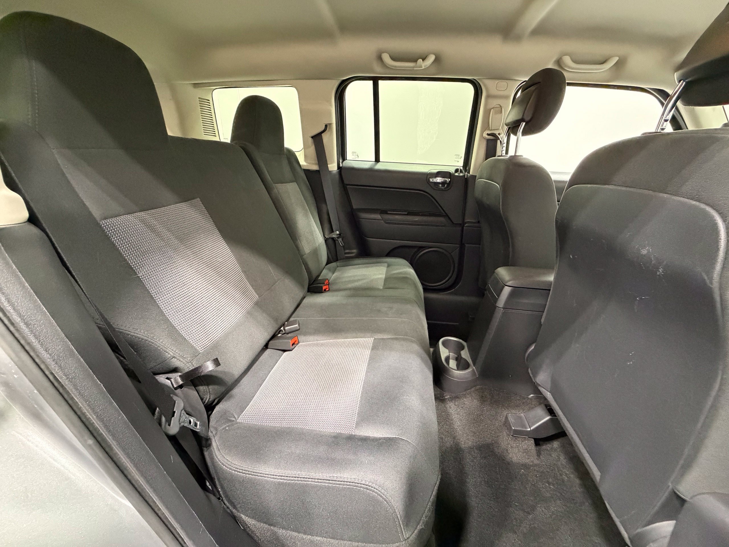 Used 2015 Jeep Patriot Latitude FWD image 26