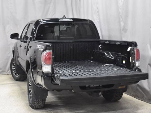 Used 2020 Toyota Tacoma TRD Sport image 10