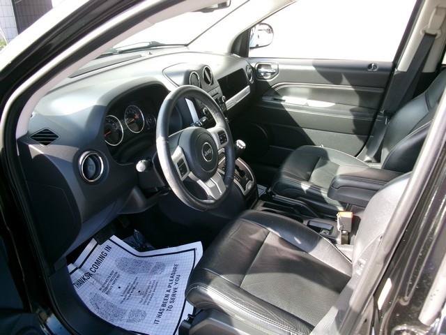 Used 2017 Jeep Compass High Altitude AWD/4WD image 7