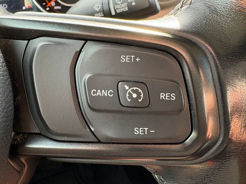 Used 2020 Jeep Gladiator Sport w/ Quick Order Package 24S AWD/4WD image 15