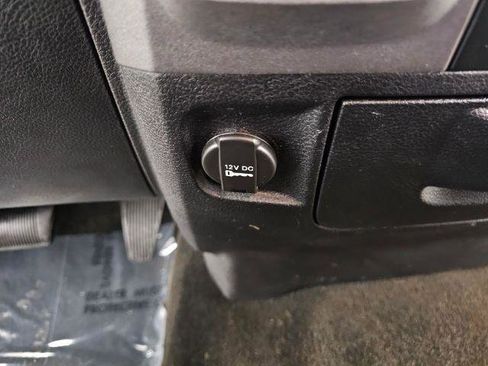 Used 2014 RAM 1500 Express AWD/4WD image 17