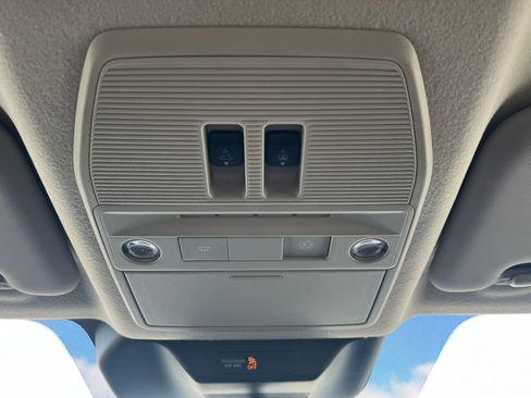 New 2026 Nissan Kicks SV w/ SV Premium Package image 32