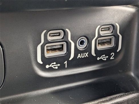 Used 2019 RAM 1500 Big Horn image 25