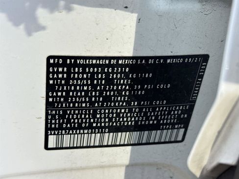 Used 2022 Volkswagen Tiguan SE image 32