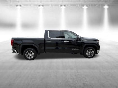 Used 2026 GMC Sierra 1500 SLT RWD image 3