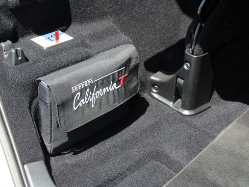 Used 2017 Ferrari California T image 55