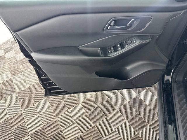 Certified 2024 Nissan Rogue S AWD/4WD image 18