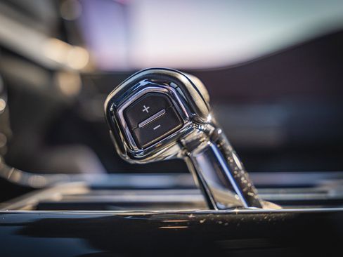 Certified 2022 Ford F150 Lariat w/ Equipment Group 502A High image 32