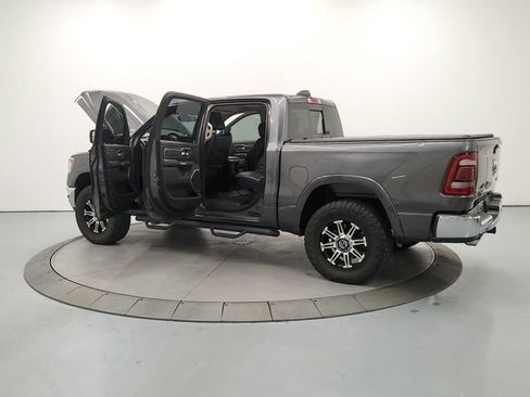 Used 2019 RAM 1500 Laramie AWD/4WD image 14