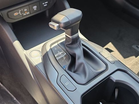 New 2026 Kia K4 FWD image 25