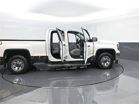 Used 2018 GMC Sierra 1500 Base image 27