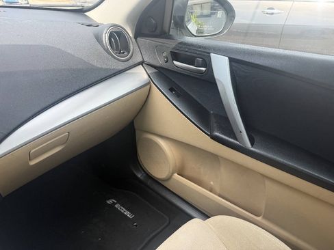 Used 2010 MAZDA MAZDA3 s Sport FWD image 13