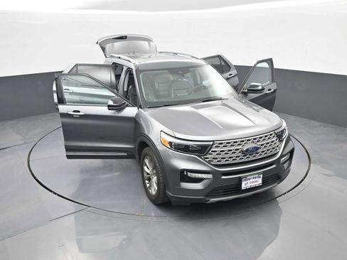 Used 2021 Ford Explorer Limited w/ Equipment Group 301A AWD/4WD image 51