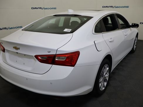 Used 2024 Chevrolet Malibu LT image 38