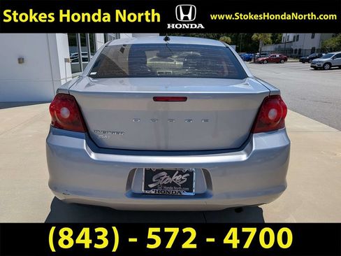 Used 2014 Dodge Avenger SE FWD image 13