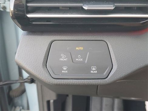 Used 2023 Volkswagen ID.4 Pro S image 29