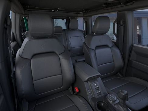 Used 2025 Ford Bronco Badlands AWD/4WD image 10