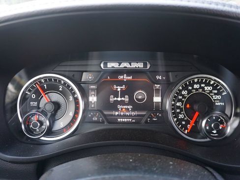 Used 2022 RAM 2500 Laramie AWD/4WD image 7