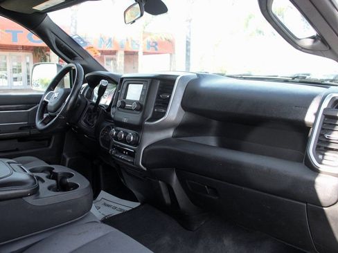 Used 2021 RAM 3500 Big Horn image 37